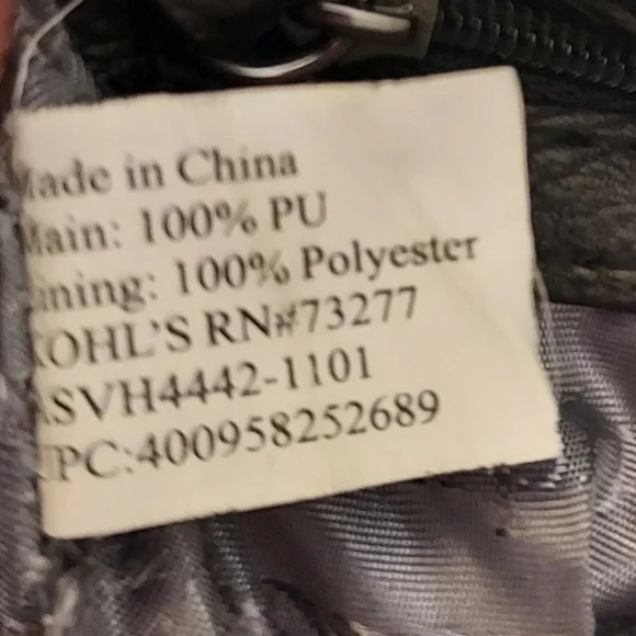 Vintage SimplyVera Vera Wang black vegan leather crossbody scrunch purse y2k - Picture 14 of 14